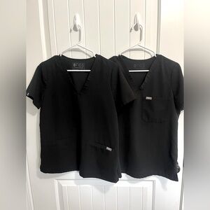 Figs women’s scrub tops size small